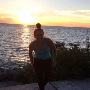 Meet your Posher, Alley